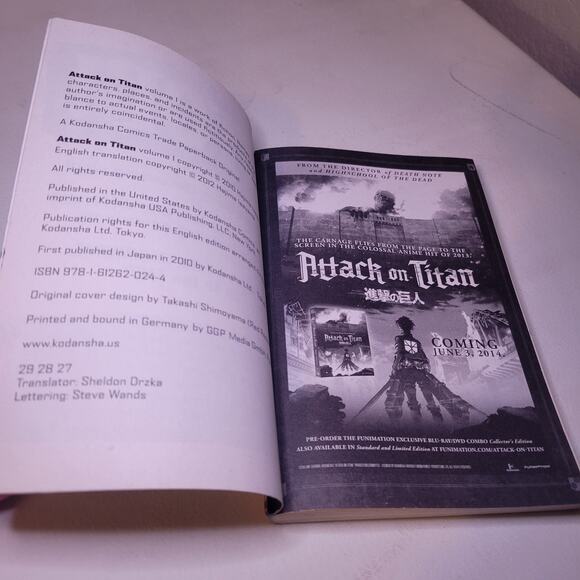 Attack on Titan #1 by Hajime Isayama -Japanese Manga Graphic Novel Book 2012 - Picture 4 of 6